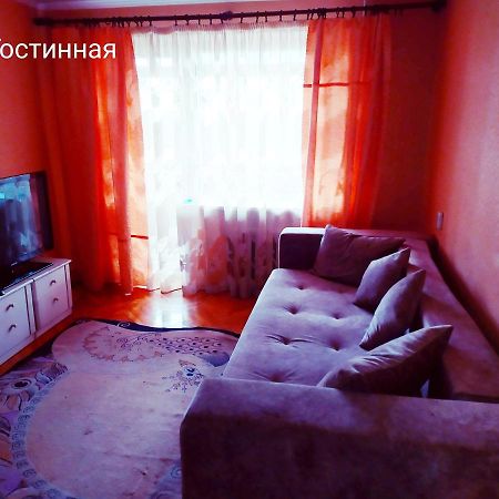 Apartment On Oktyabrskaya 105 Бабруйськ Екстер'єр фото